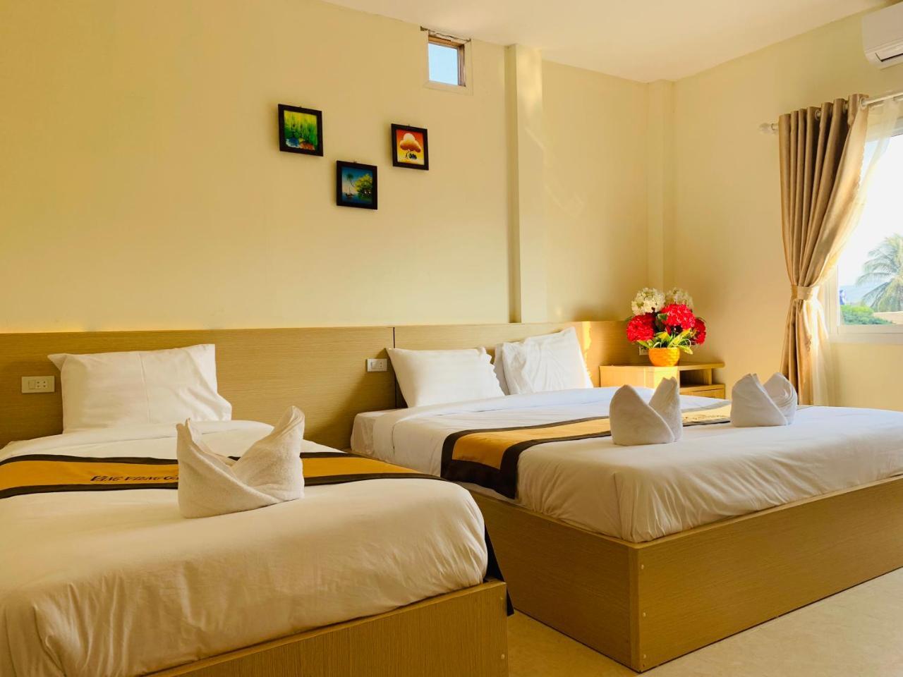 Vang Vieng Galaxy Hotel Exterior photo
